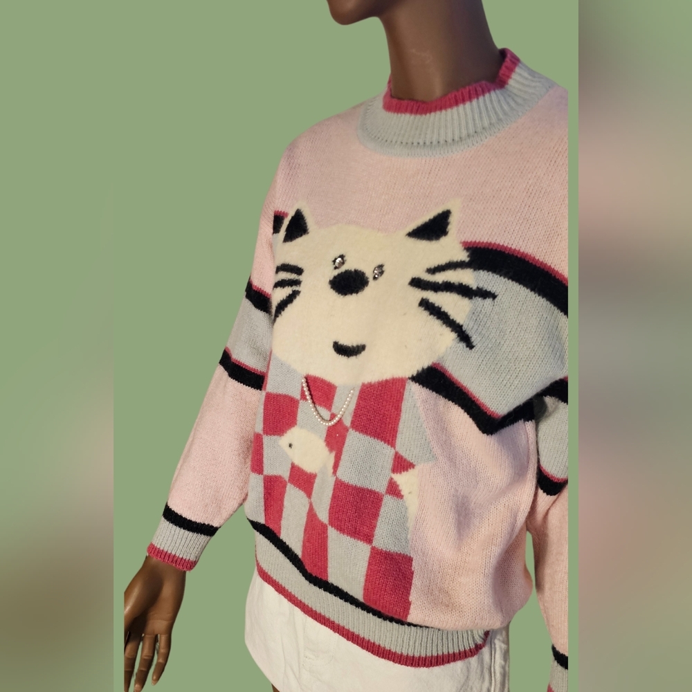 Vintage Pink Cat and fish Sweater size M with pearls details adorable and unique - Picture 4 of 8